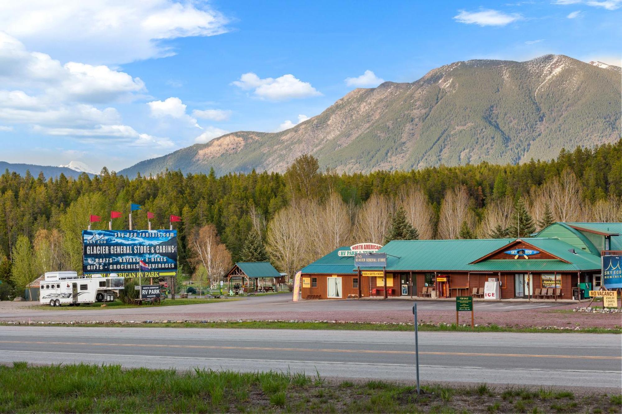Sky Eco - Glacier General Store And Cabins Coram Exterior photo