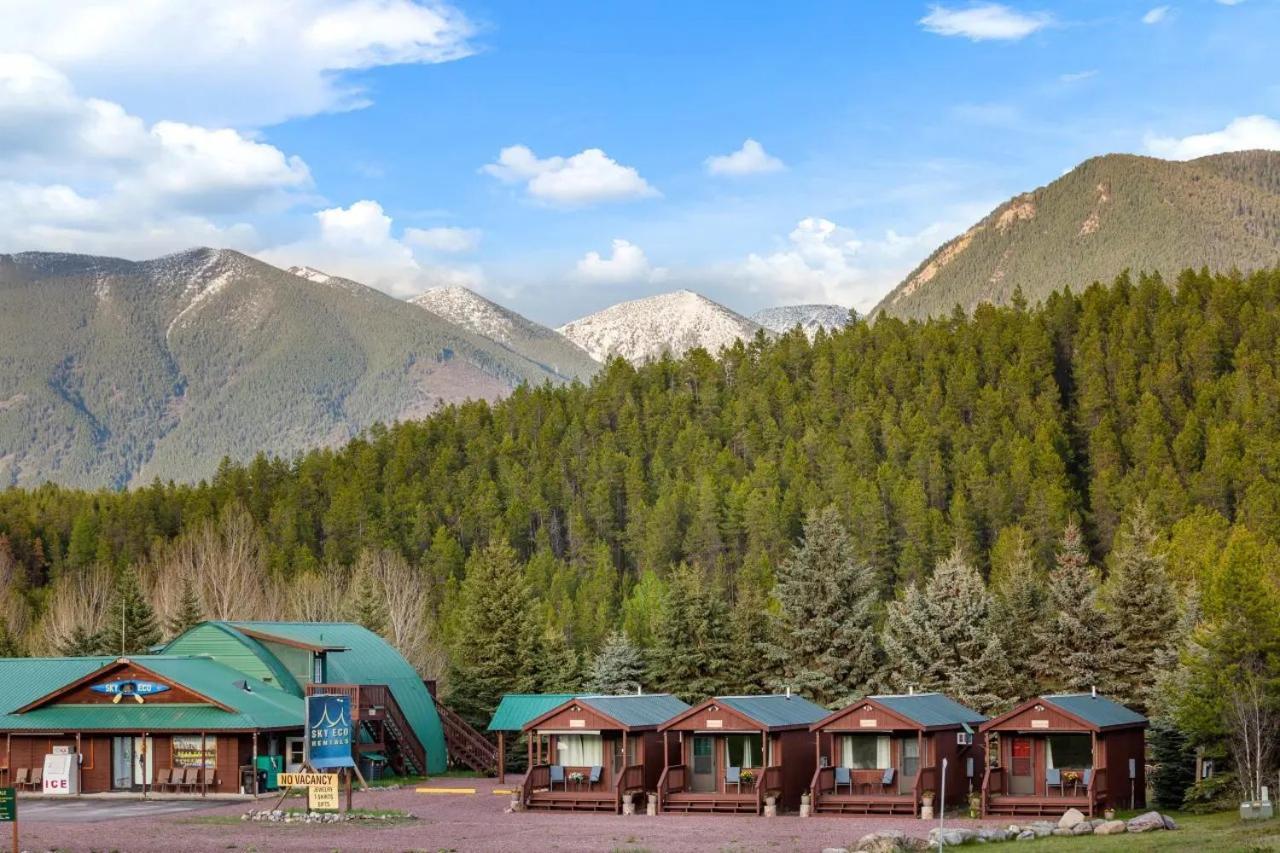 Sky Eco - Glacier General Store And Cabins Coram Exterior photo